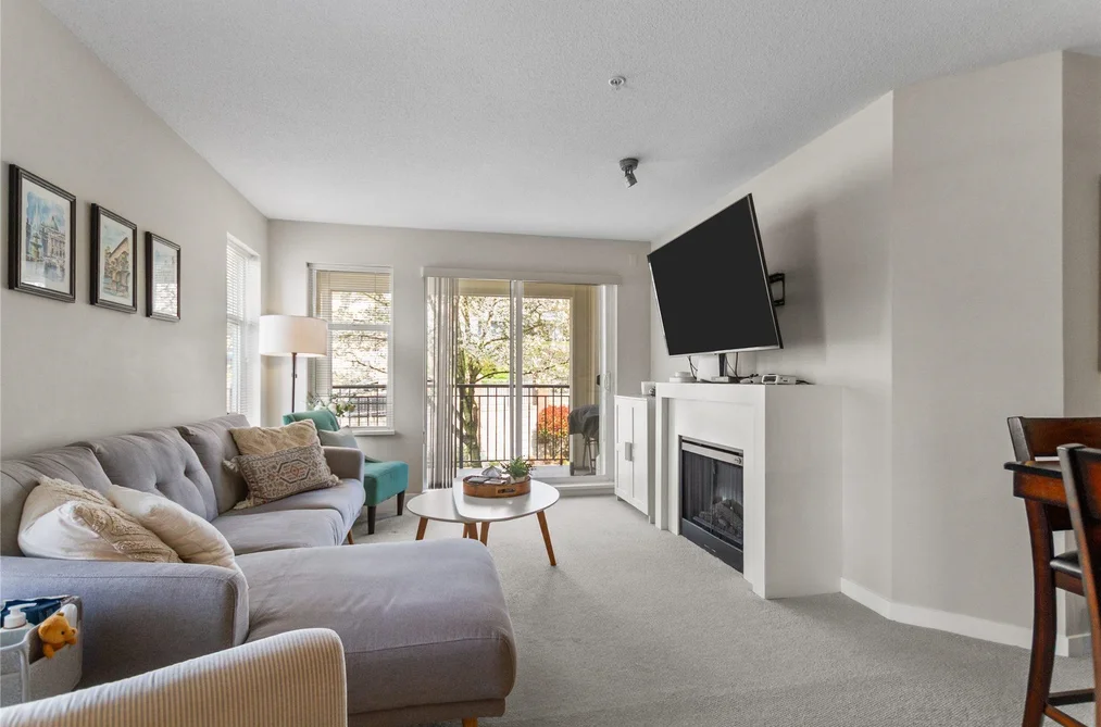 204 4728 BRENTWOOD DRIVE, Burnaby BC V5C 0G2, Burnaby BC — Residential for Sale - Photo 2