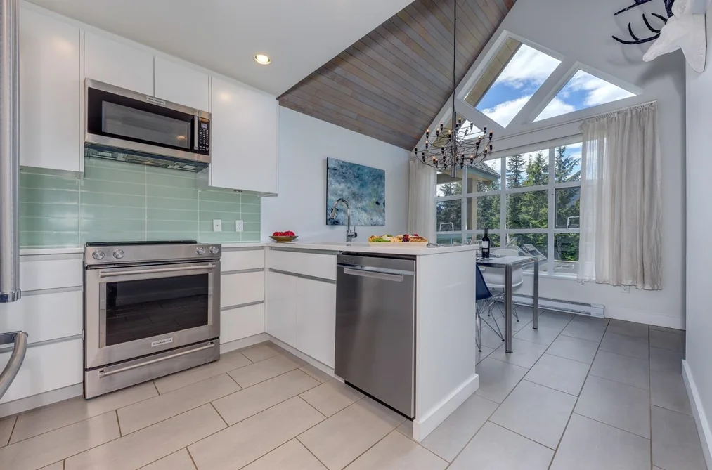 204 4865 PAINTED CLIFF ROAD, Whistler BC V0N 1B4, Whistler BC — Residential for Sale — Photo 8 of 26
