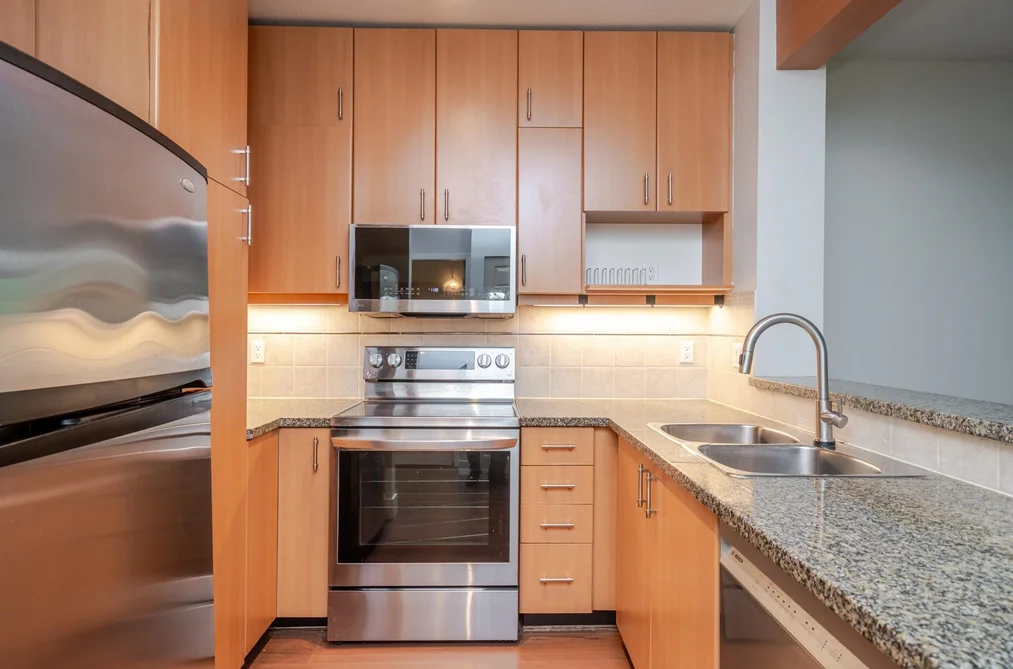 Condo for sale at 204 580 Raven Woods Drive North Vancouver British Columbia - MLS: R3166920
