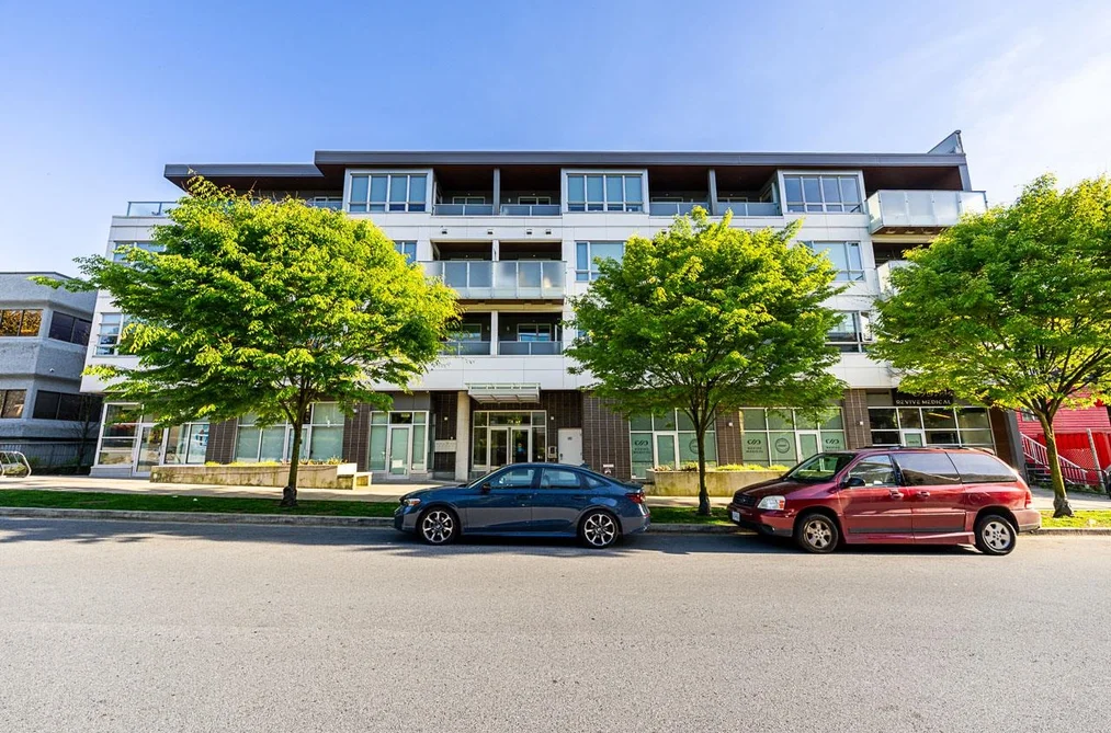 Condo for sale at 204 711 W 14th Street North Vancouver British Columbia - MLS: R3119308