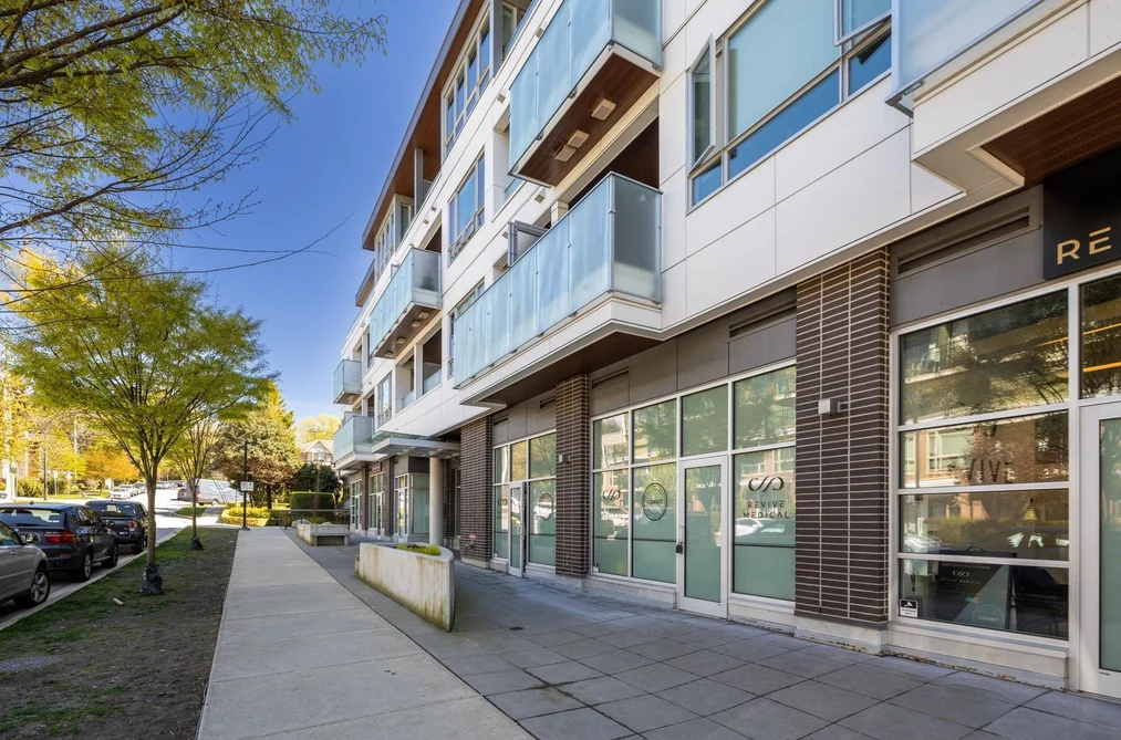 204 711 W 14TH STREET, North Vancouver BC V7M 3E8, North Vancouver BC — Residential for Sale - Photo 2