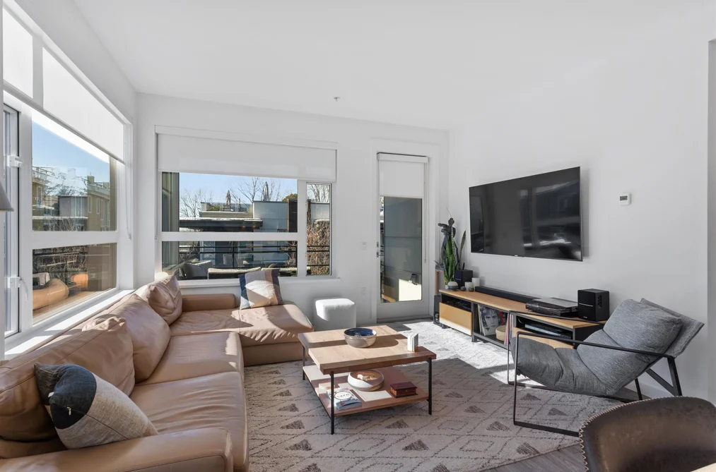 204 715 W 15TH STREET, North Vancouver BC V7M 1T2, North Vancouver BC — Residential for Sale - Photo 4