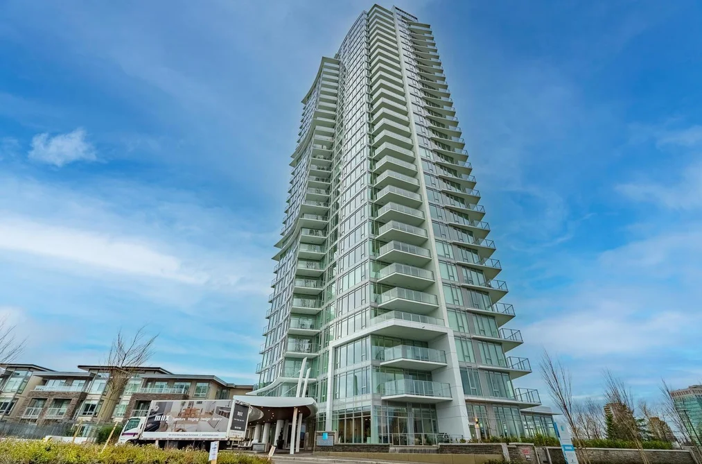 Condo for sale at 204 7683 Park Crescent Burnaby British Columbia - MLS: R3098178