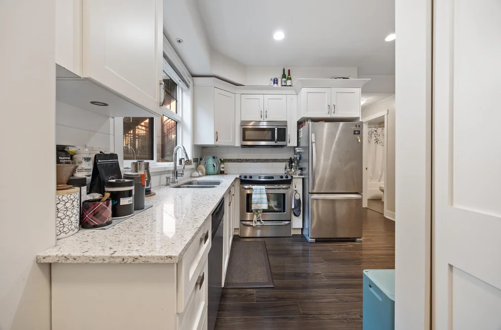 204-828 Royal Avenue, New Westminster, BC - Townhouse for Sale - Photo 11 of 17 204-828 Royal Avenue, New Westminster, BC - Townhouse for Sale - Photo 11 of 17