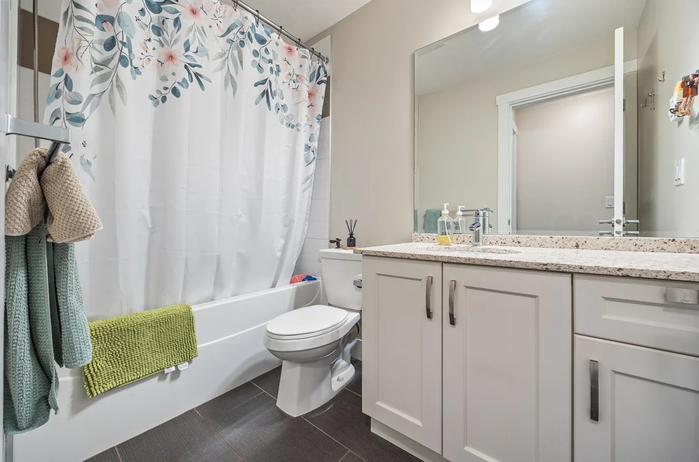 204-828 Royal Avenue, New Westminster, BC - Townhouse for Sale - Photo 16 of 17 204-828 Royal Avenue, New Westminster, BC - Townhouse for Sale - Photo 16 of 17