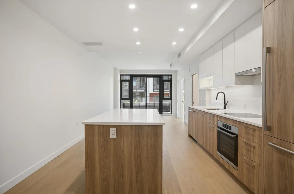 204 8398 OAK STREET, Vancouver BC V6P 0L9, Vancouver BC — Residential for Sale - Photo 2