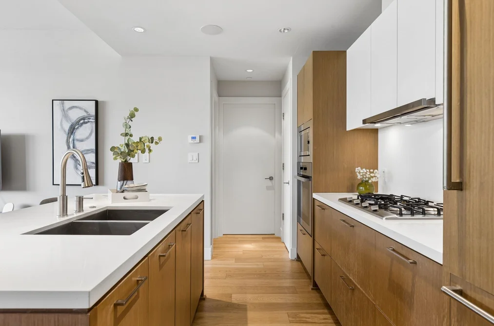 204 866 ARTHUR ERICKSON PLACE, West Vancouver BC V7T 0B2, West Vancouver BC — Residential for Sale - Photo 6