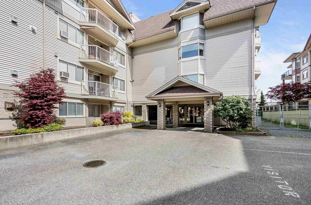 204 9186 EDWARD STREET, Chilliwack BC V2P 7X6, Chilliwack BC — Residential for Sale - Photo 2