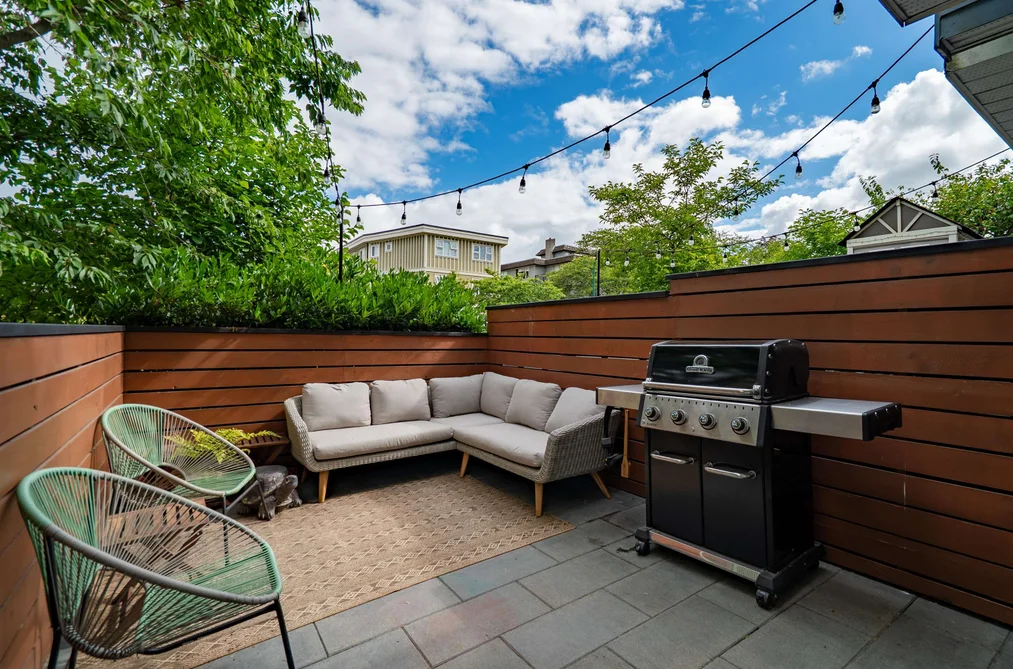 2042 TRIUMPH STREET, Vancouver BC V5L 1K8, Vancouver BC — Residential for Sale — Photo 3 of 40