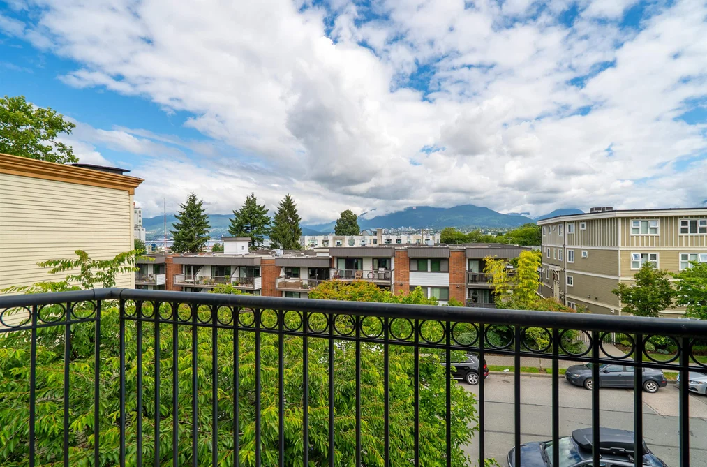 2042 TRIUMPH STREET, Vancouver BC V5L 1K8, Vancouver BC — Residential for Sale — Photo 36 of 40