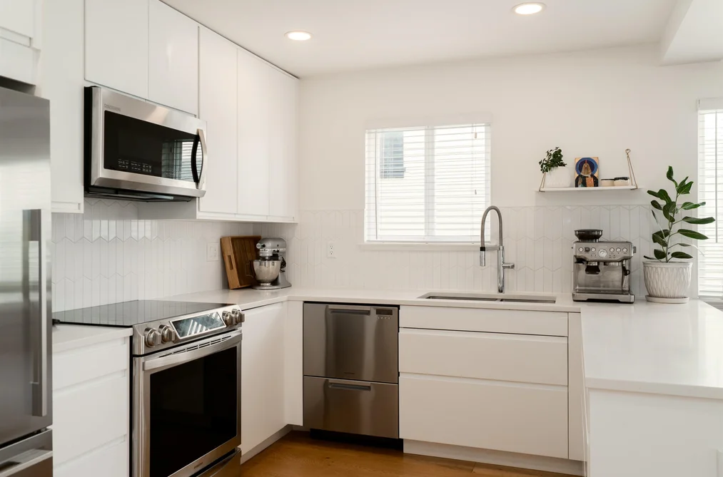 2042 TRIUMPH STREET, Vancouver BC V5L 1K8, Vancouver BC — Residential for Sale — Photo 9 of 40