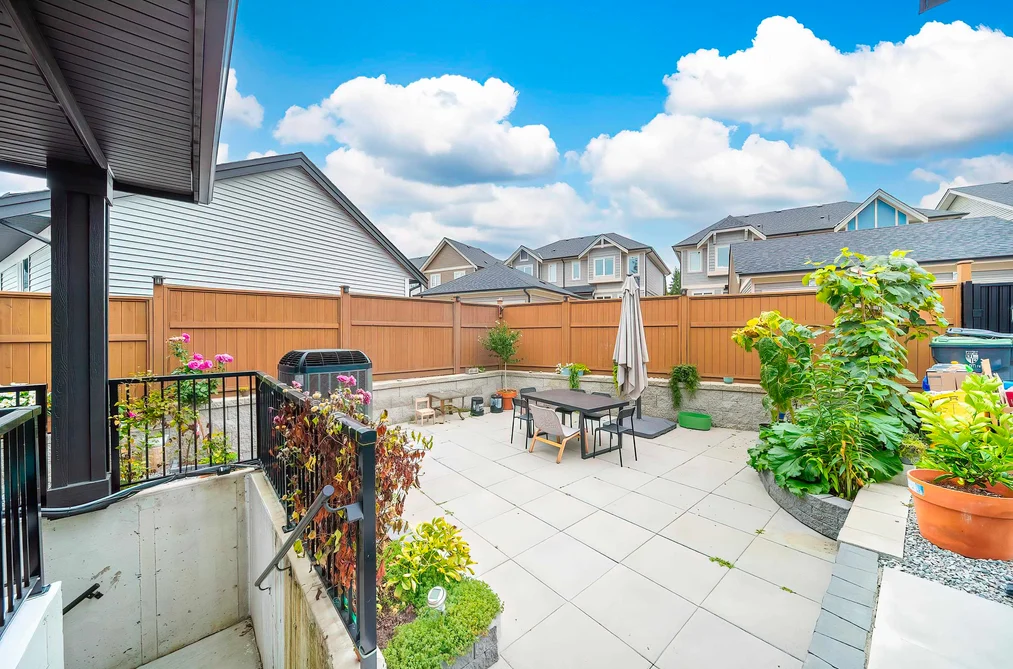 20434 76A AVENUE, Langley BC V2Y 3T1, Langley BC — Residential for Sale - Photo 4