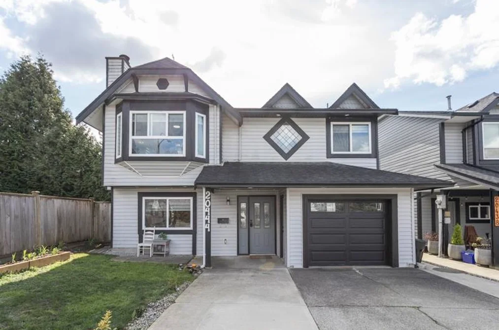 House for sale at 20444 Dale Drive Maple Ridge British Columbia - MLS: R3116417