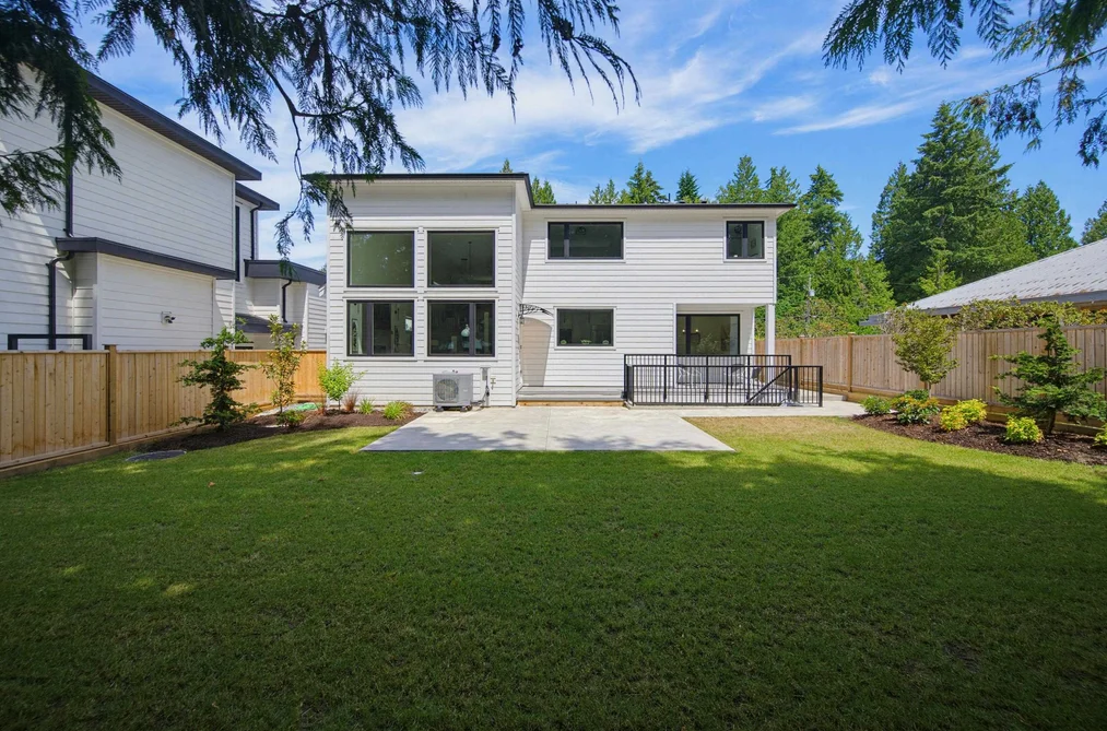 20452 46A AVENUE, Langley BC V3A 3J8, Langley BC — Residential for Sale — Photo 2 of 40