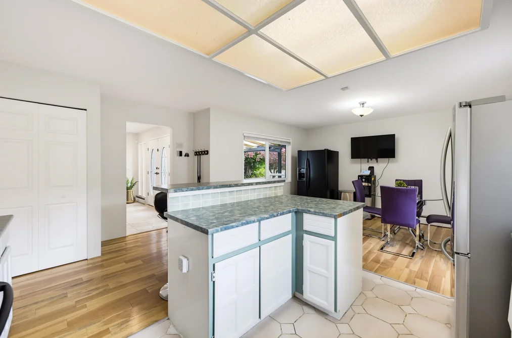 20461 46th Avenue, Langley, BC - House for Sale - Photo 12 of 38 20461 46th Avenue, Langley, BC - House for Sale - Photo 12 of 38