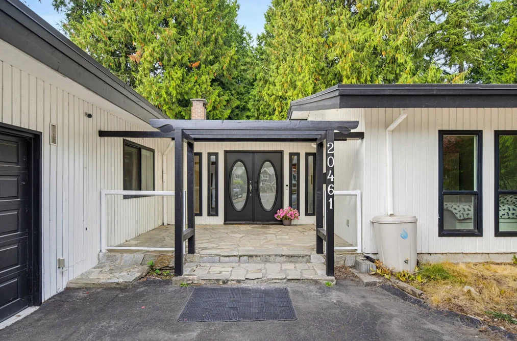 20461 46th Avenue, Langley, BC - House for Sale - Photo 2 of 38 20461 46th Avenue, Langley, BC - House for Sale - Photo 2 of 38