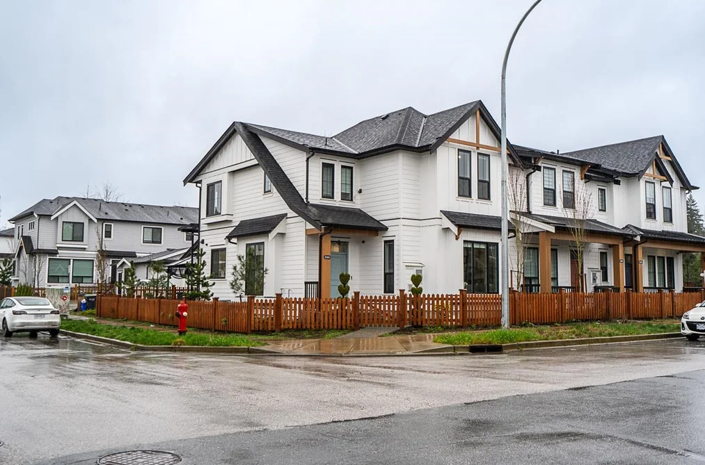 20484 76 AVENUE, Langley BC V2Y 1V5, Langley BC — Residential for Sale - Photo 2