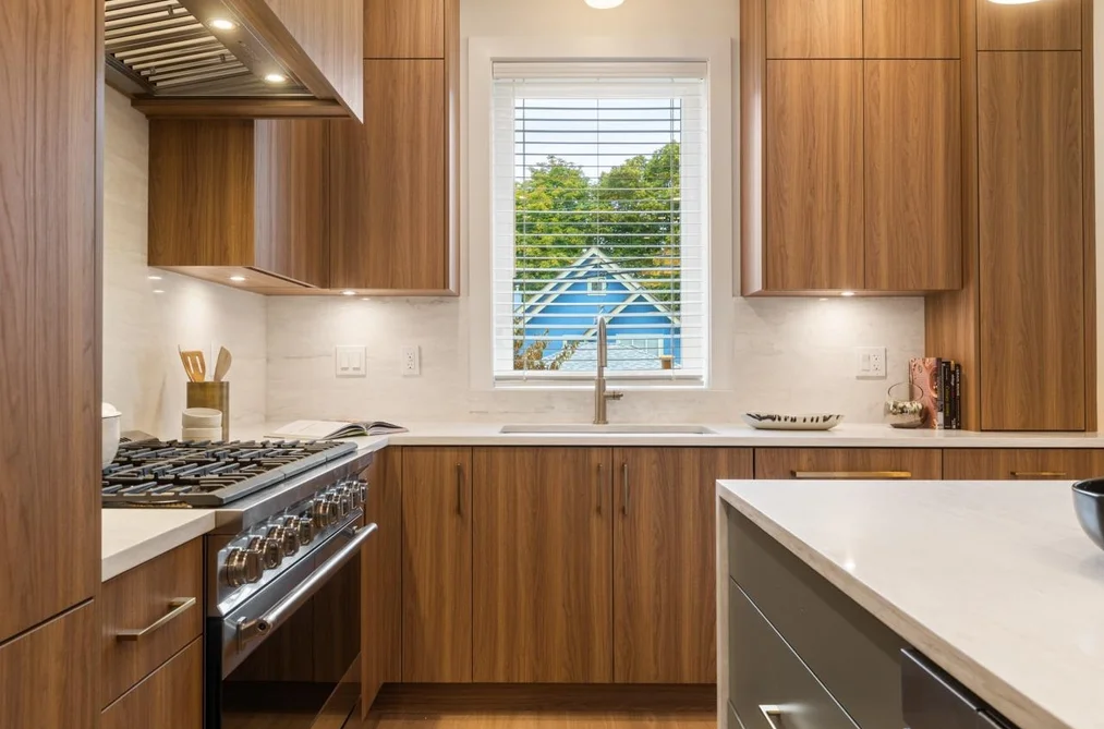 2049 E 4TH AVENUE, Vancouver BC V5N 1K5, Vancouver BC — Residential for Sale — Photo 3 of 36