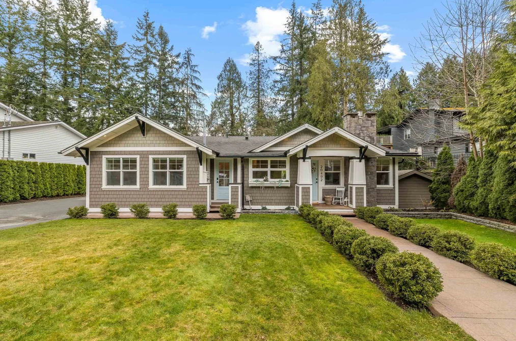 House for sale at 20492 43 Avenue Langley British Columbia - MLS: R3092160
