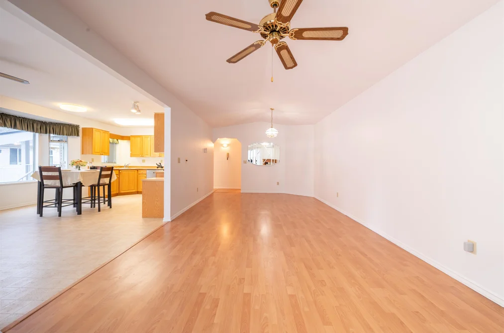 205 10584 153 STREET, Surrey BC V3R 9V1, Surrey BC — Residential for Sale - Photo 6