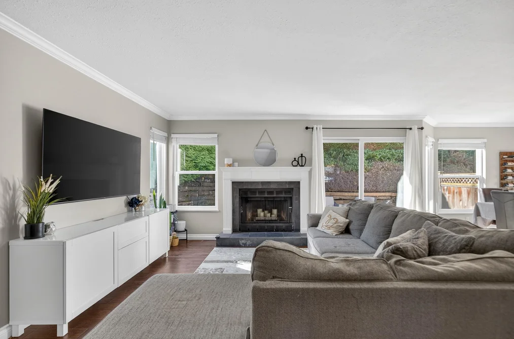 205 1180 FALCON DRIVE, Coquitlam BC V3E 2K6, Coquitlam BC — Residential for Sale - Photo 3