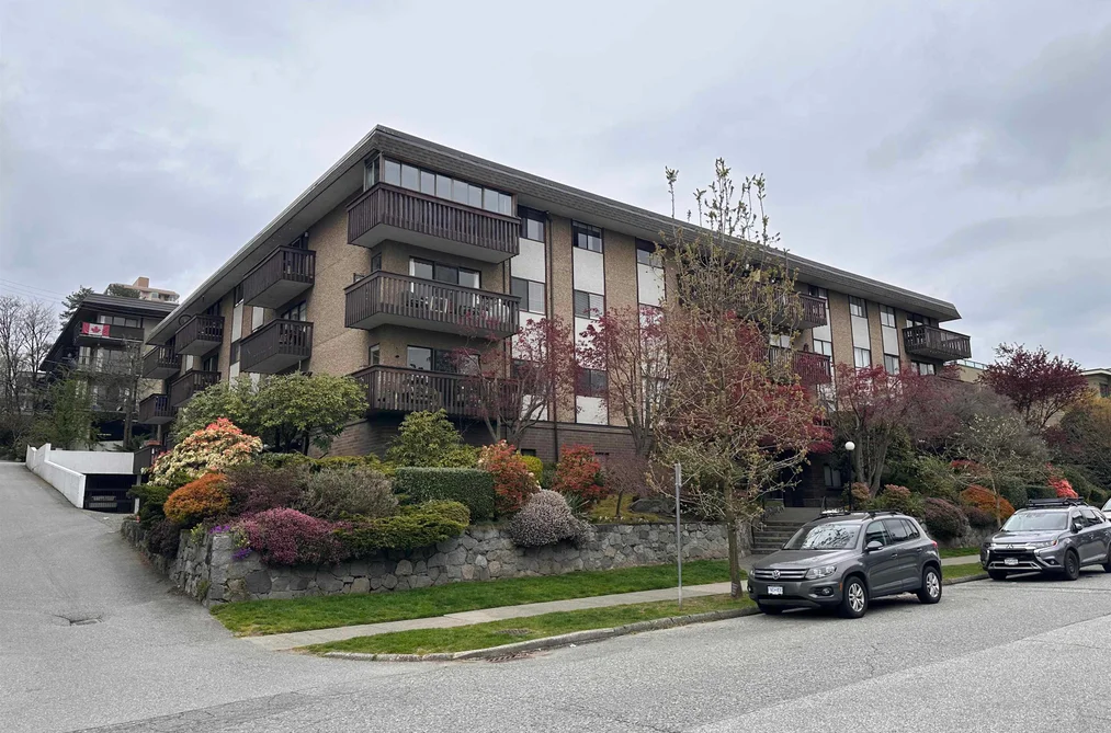 Condo for sale at 205 120 E 4th Street North Vancouver British Columbia - MLS: R3109945
