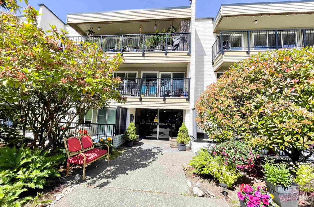 205 1351 MARTIN STREET, White Rock BC V4B 3W6, White Rock BC — Residential for Sale - Photo 2