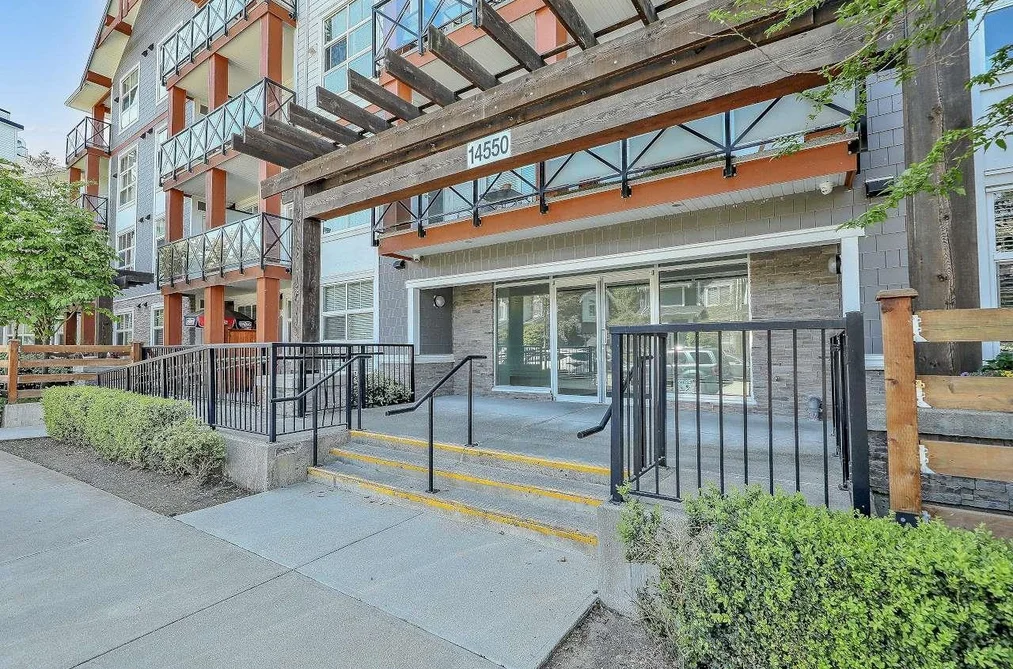 Condo for sale at 205 14550 Winter Crescent Surrey British Columbia - MLS: R3127278