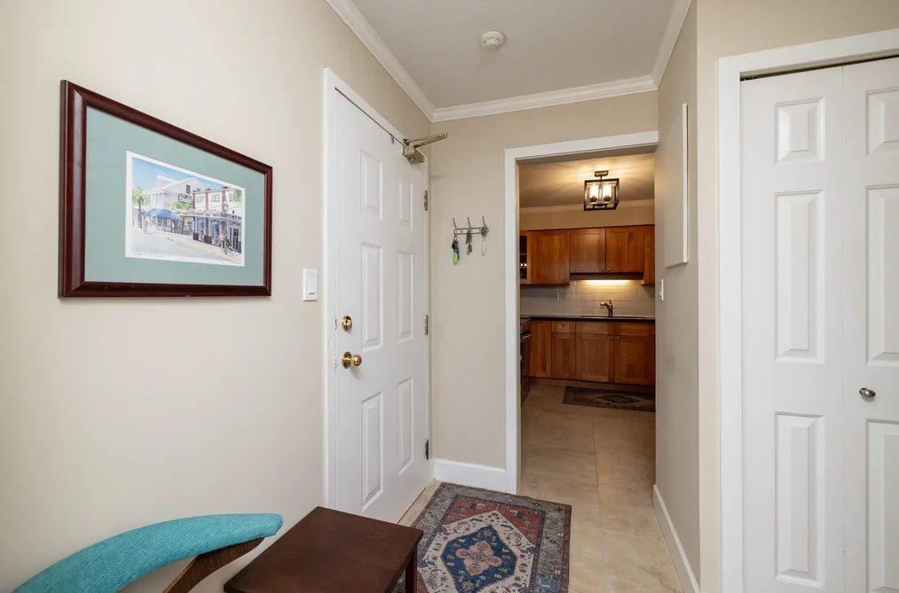 205 1459 BLACKWOOD STREET, White Rock BC V4B 3V6, White Rock BC — Residential for Sale - Photo 4