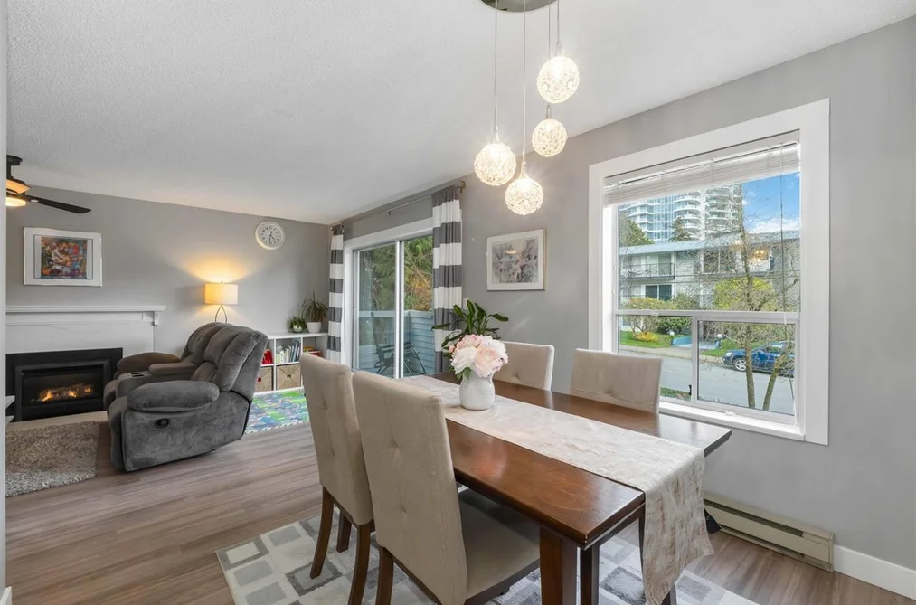 Condo for sale at 205 1473 Blackwood Street White Rock British Columbia - MLS: R3106892