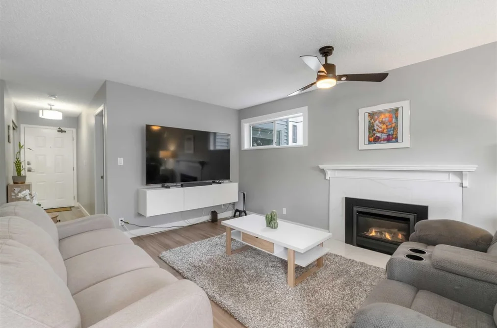 205 1473 BLACKWOOD STREET, White Rock BC V4B 3V6, White Rock BC — Residential for Sale - Photo 2