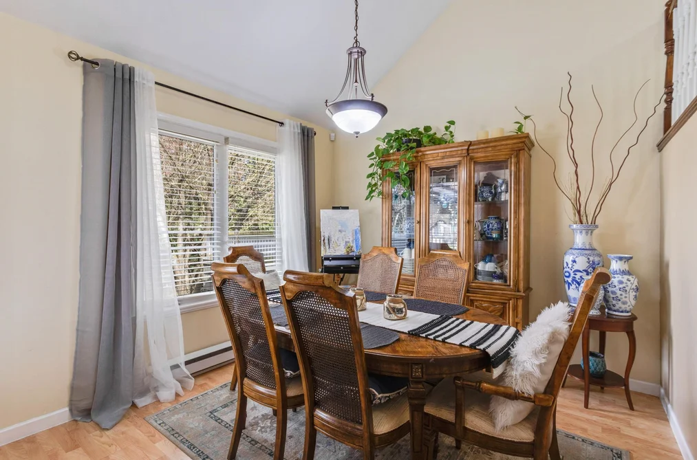 205 1518 BOWSER AVENUE, North Vancouver BC V7P 2Y3, North Vancouver BC — Residential for Sale - Photo 5