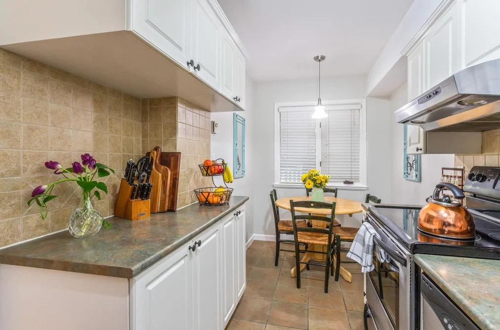 205 1518 BOWSER AVENUE, North Vancouver BC V7P 2Y3, North Vancouver BC — Residential for Sale - Photo 7