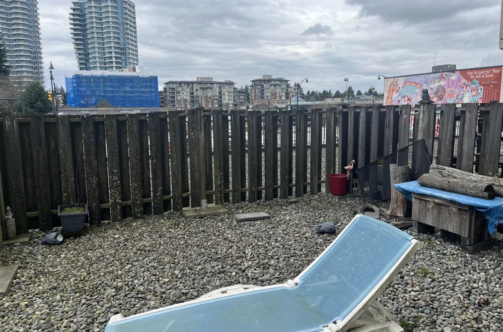 Condo for sale at 205 1521 George Street White Rock British Columbia - MLS: R3116102