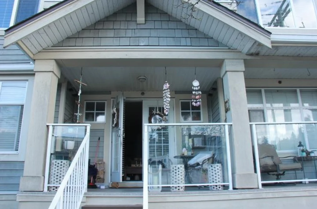 205 15621 MARINE DRIVE, White Rock BC V4B 1E1, White Rock BC — Residential for Sale - Photo 2
