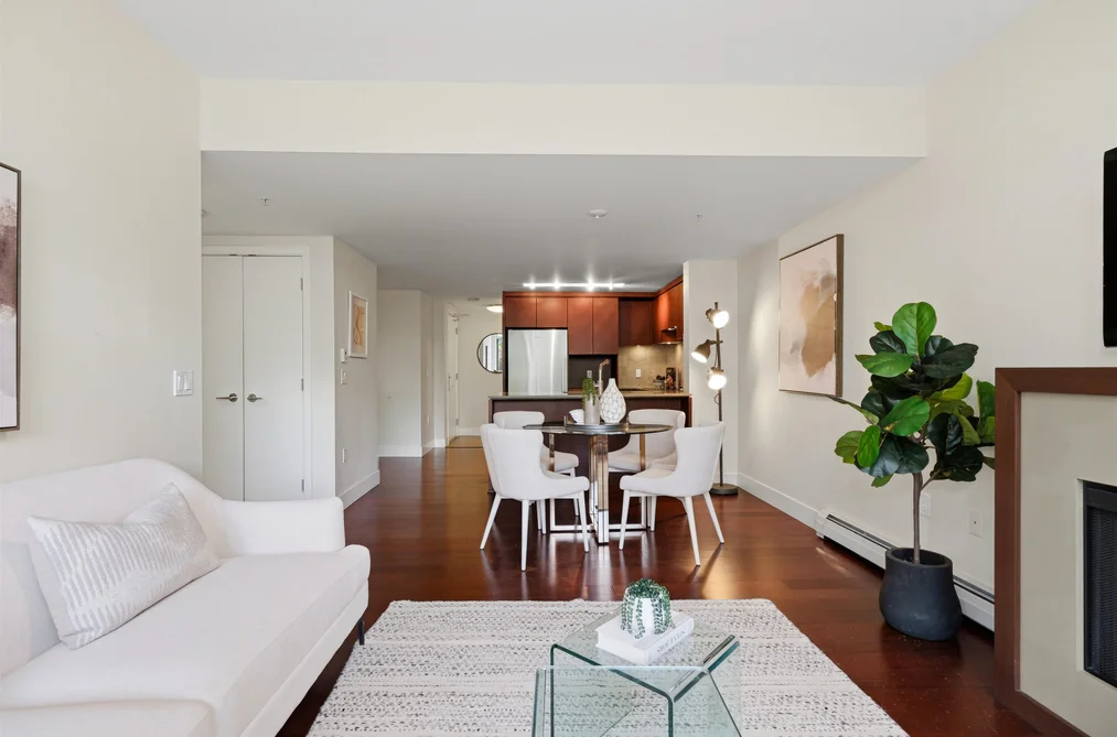 205 158 W 13TH STREET, North Vancouver BC V7M 0A7, North Vancouver BC — Residential for Sale — Photo 11 of 35