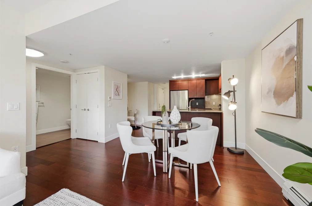 205 158 W 13TH STREET, North Vancouver BC V7M 0A7, North Vancouver BC — Residential for Sale — Photo 12 of 35