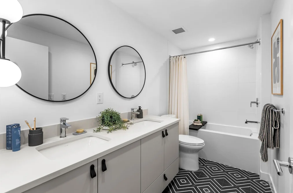 205 1680 E 12 TH AVENUE, Vancouver BC V0V 0V0, Vancouver BC — Residential for Sale — Photo 16 of 20
