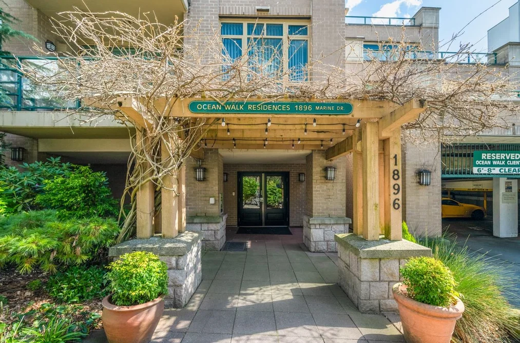 Condo for sale at 205 1896 Marine Drive West Vancouver British Columbia - MLS: R3107885