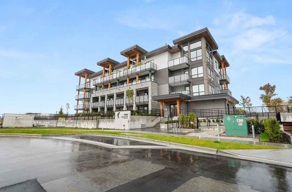 Condo for sale at 205 1942 Starling Drive Delta British Columbia - MLS: R3082582