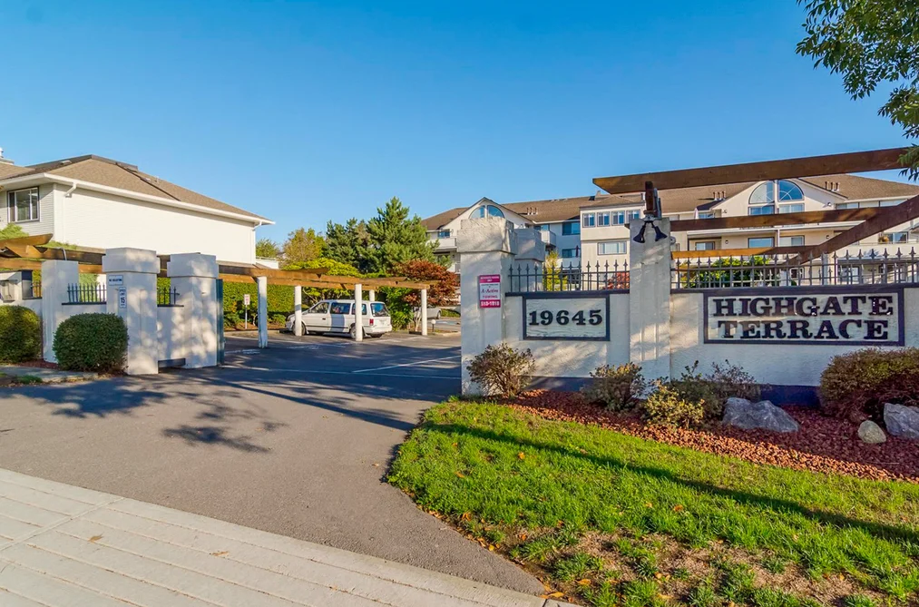 205 19645 64 AVENUE, Langley BC V2Y 1L2, Langley BC — Residential for Sale - Photo 2