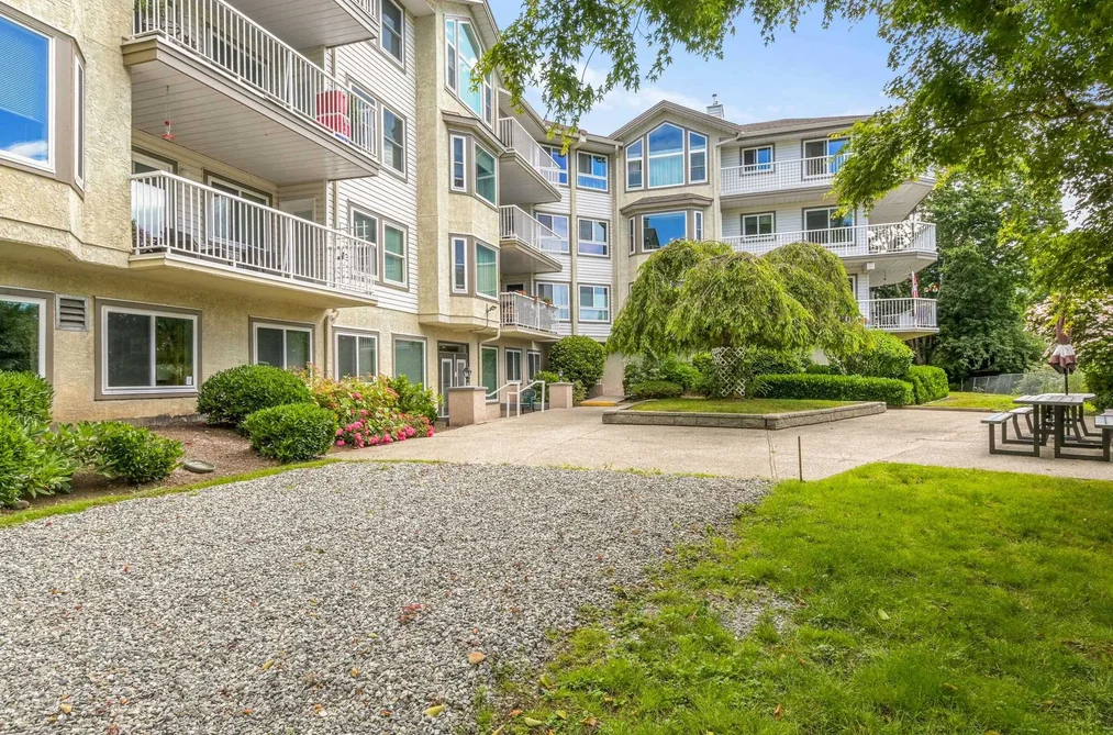 205 20600 53A AVENUE, Langley BC V3A 8C2, Langley BC — Residential for Sale — Photo 34 of 37