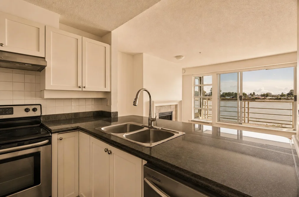 205 2080 SE KENT AVENUE, Vancouver BC V5P 4X2, Vancouver BC — Residential for Sale — Photo 10 of 36