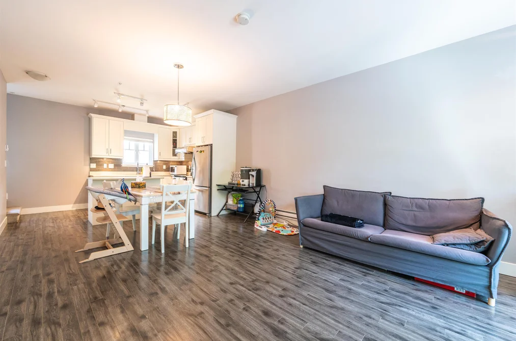 Townhouse for sale at 205 2263 Triumph Street Vancouver British Columbia - MLS: R3131438
