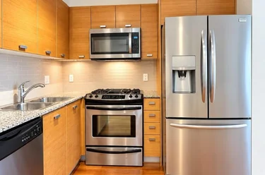 2483 Spruce St Unit 205, Vancouver, BC - MLS: R3171254
