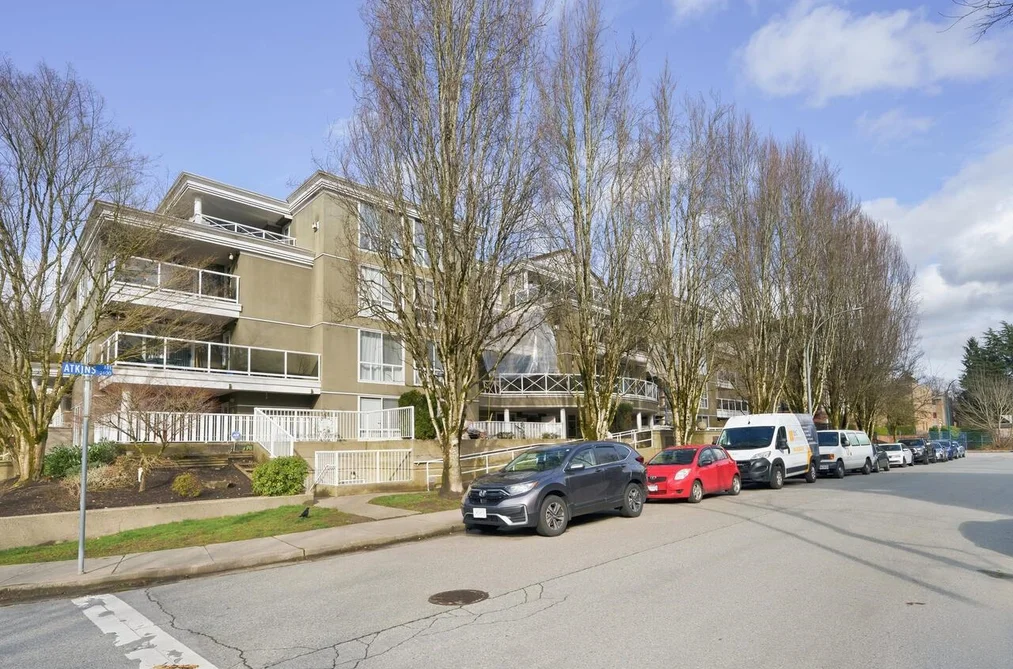 Condo for sale at 205 2485 Atkins Avenue Port Coquitlam British Columbia - MLS: R3098977