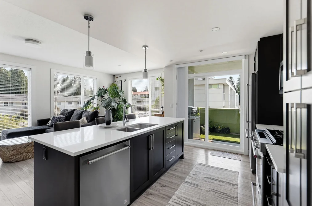Condo for sale at 205 2565 Ware Street Abbotsford British Columbia - MLS: R3162183