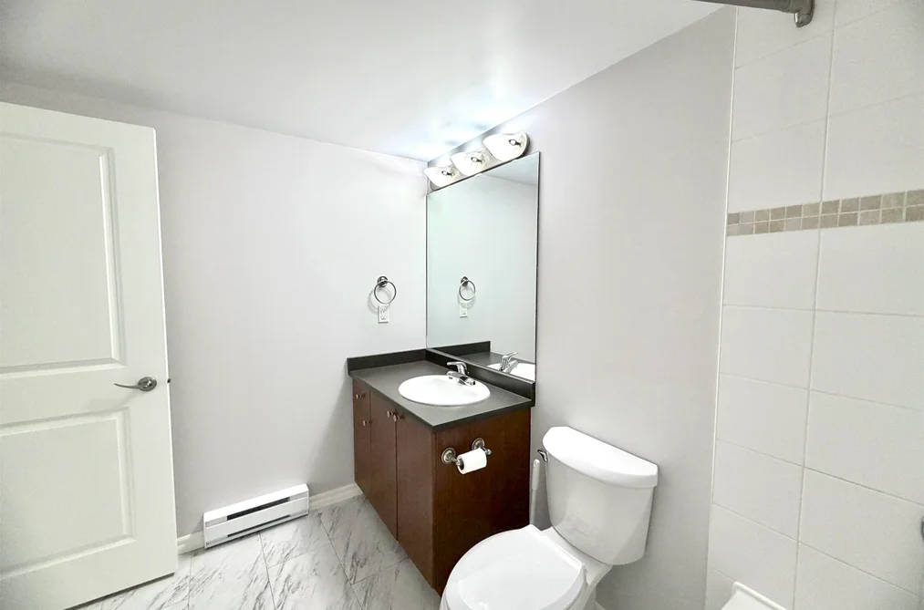 205 2581 LANGDON STREET, Abbotsford BC V2T 7A3, Abbotsford BC — Residential for Sale — Photo 8 of 39