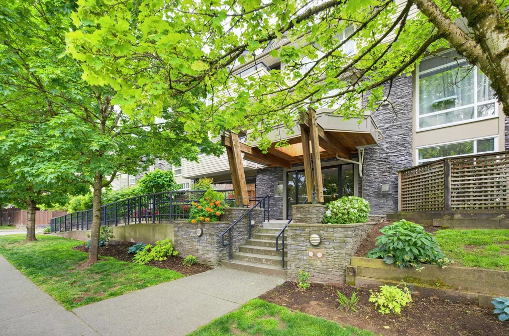 205 3150 VINCENT STREET, Port Coquitlam BC V3B 3T1, Port Coquitlam BC — Residential for Sale - Photo 2