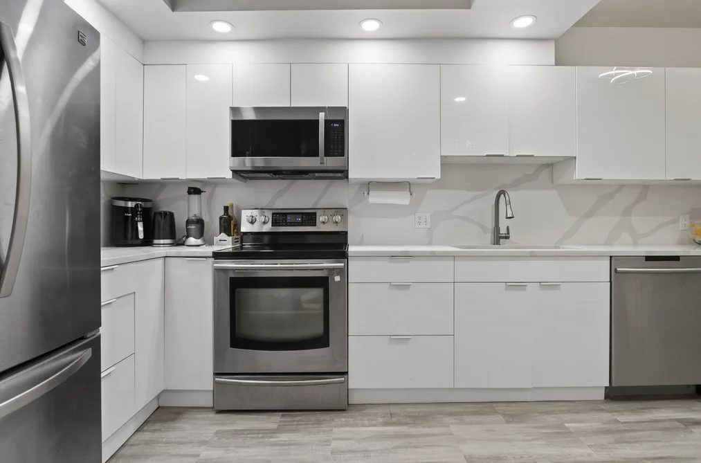 205 3151 WOODBINE DRIVE, North Vancouver BC V7R 2S4, North Vancouver BC — Residential for Sale - Photo 6